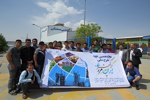 بازدید دانشجویان دانشگاه سمنان از کارخانه کاشی سمنان